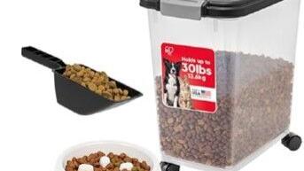 Lawsuit: Cats are dying in their food containers